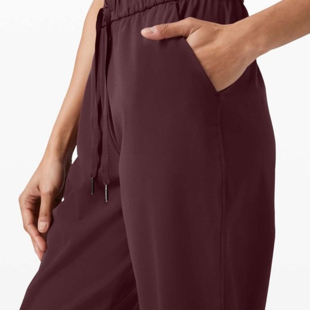 Lululemon Keep Moving Pant High Rise 7/8 US Size 8